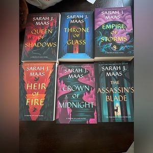 Throne of glass paperback set